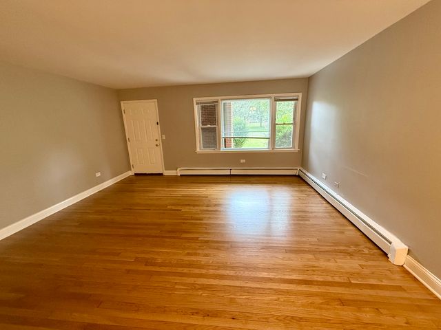 101 Dover Drive 5, Des Plaines, IL 60018