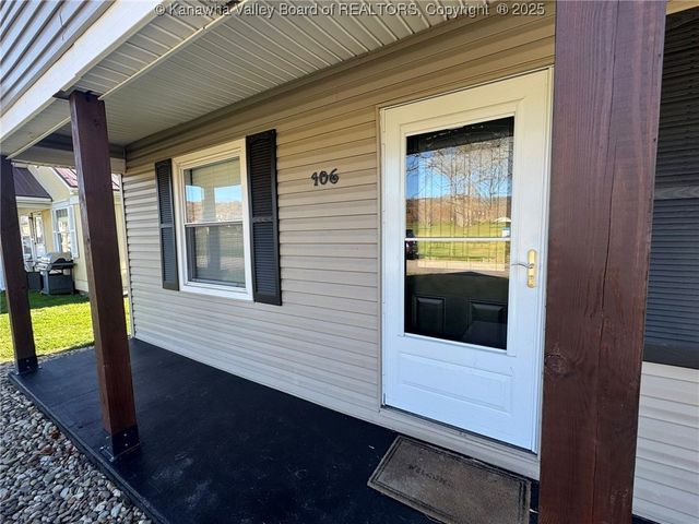 106 Cherry Street, Eleanor, WV 25070