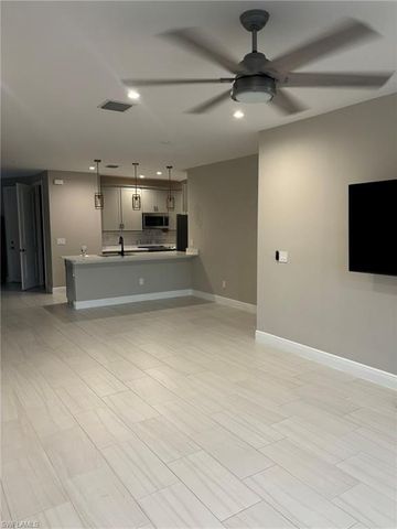 7553 Carnegie WAY, Naples, FL 34119