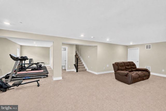 4294 SHAKESPEARE CIR, White Plains, MD 20695