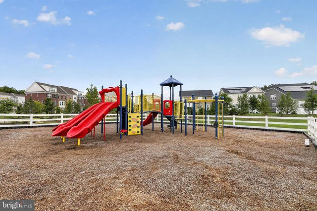 4294 SHAKESPEARE CIR, White Plains, MD 20695
