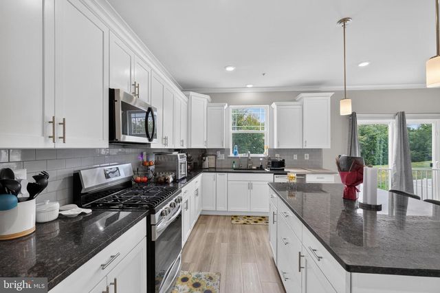 4294 SHAKESPEARE CIR, White Plains, MD 20695