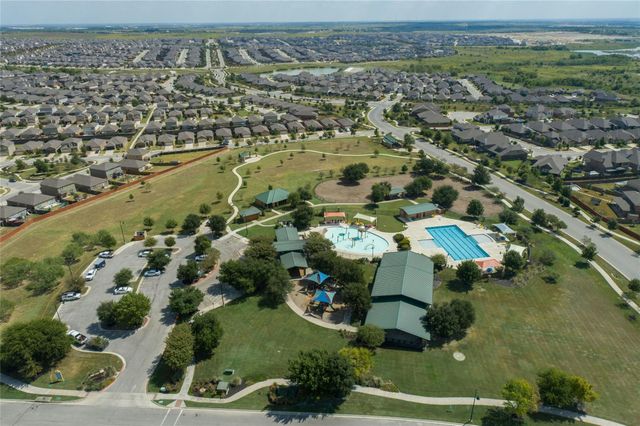 446 Grace Lilly DR, Buda, TX 78610