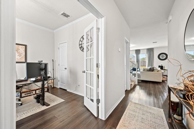 446 Grace Lilly DR, Buda, TX 78610