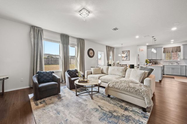 446 Grace Lilly DR, Buda, TX 78610