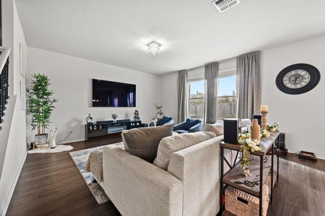 446 Grace Lilly DR, Buda, TX 78610