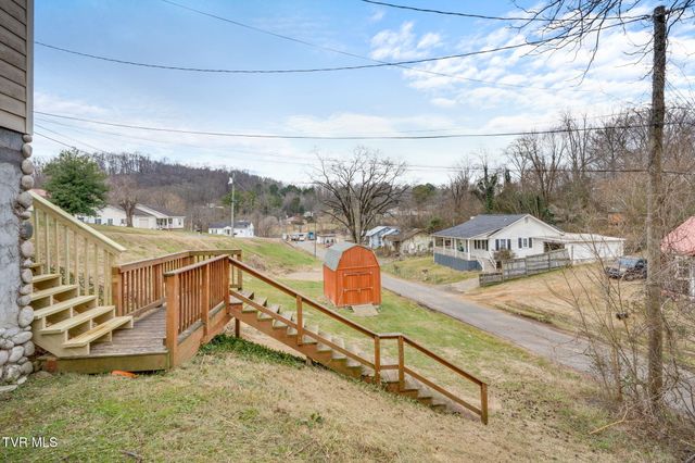 119 Henard Town Road, Rogersville, TN 37857