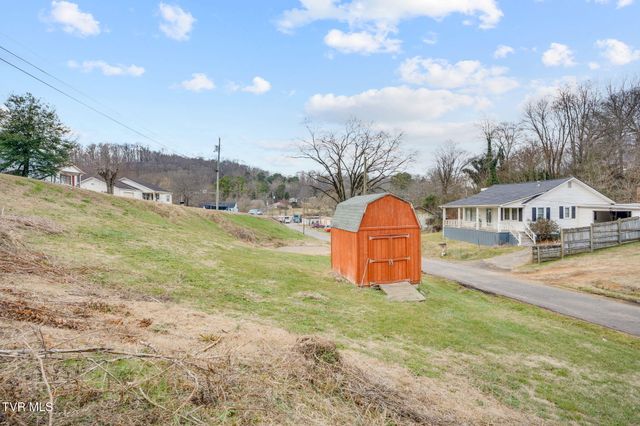 119 Henard Town Road, Rogersville, TN 37857
