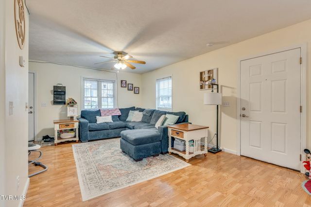 119 Henard Town Road, Rogersville, TN 37857