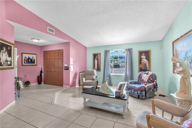 1002 SW 142nd CT, Miami, FL 33184