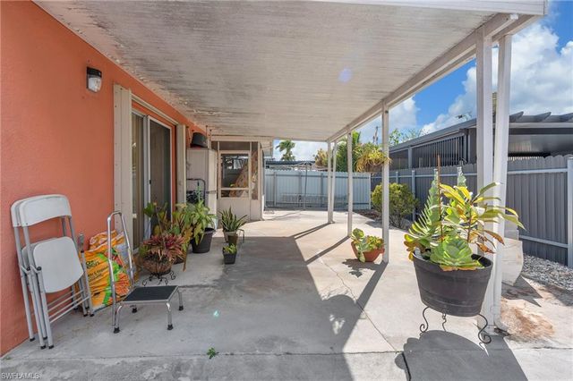 1002 SW 142nd CT, Miami, FL 33184