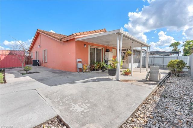 1002 SW 142nd CT, Miami, FL 33184