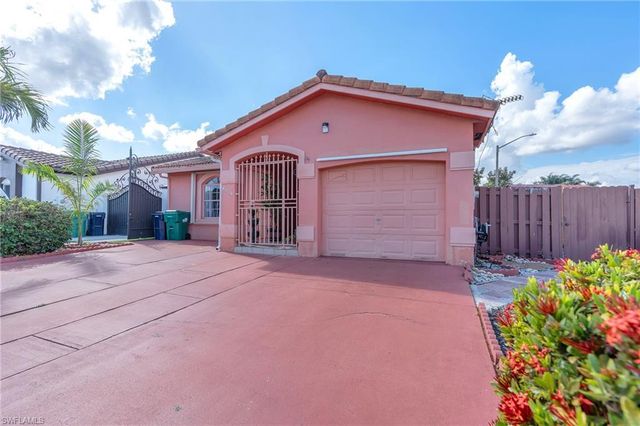 1002 SW 142nd CT, Miami, FL 33184