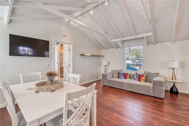 368 Oak B, Laguna Beach, CA 92651