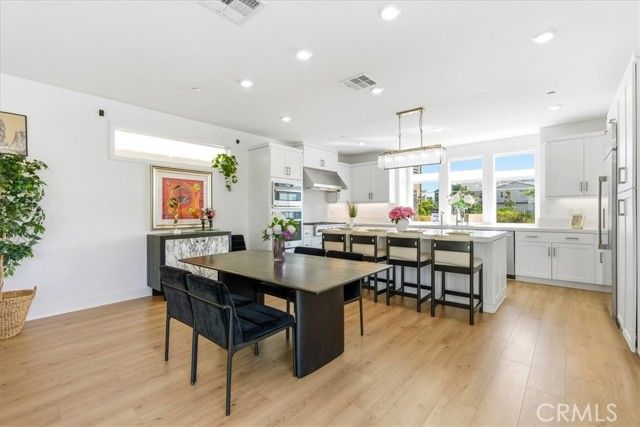 188 Merit, Irvine, CA 92618