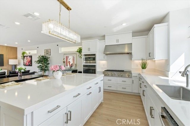 188 Merit, Irvine, CA 92618