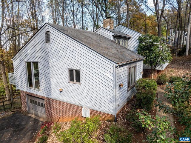 1880 NORTH PANTOPS DR, Charlottesville, VA 22911
