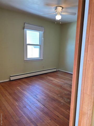 43 2nd Street 2nd Floor, Ronkonkoma, NY 11779