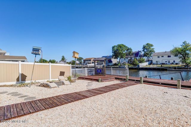 30 W Mohawk Drive, Little Egg Harbor, NJ 08087