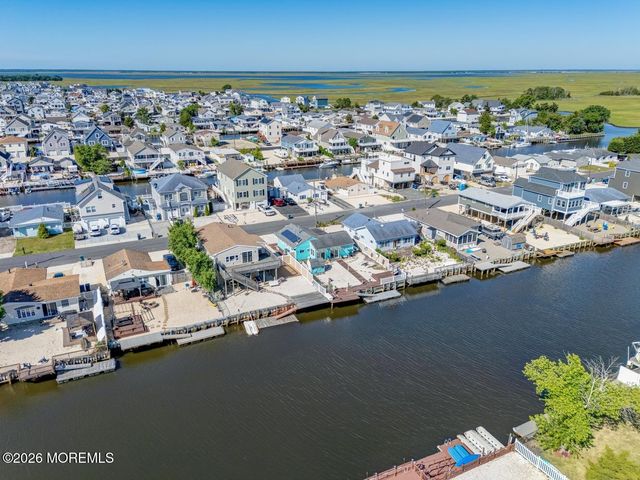 30 W Mohawk Drive, Little Egg Harbor, NJ 08087