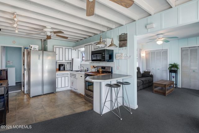 30 W Mohawk Drive, Little Egg Harbor, NJ 08087