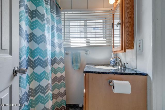 30 W Mohawk Drive, Little Egg Harbor, NJ 08087