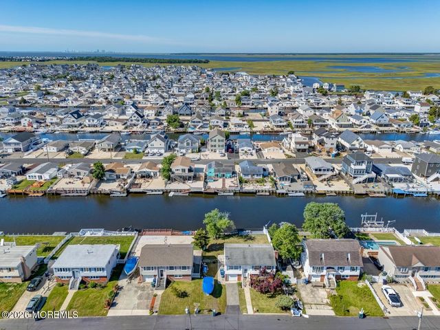 30 W Mohawk Drive, Little Egg Harbor, NJ 08087