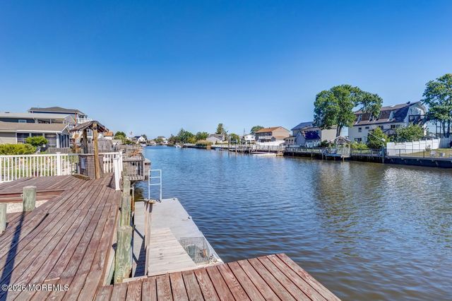 30 W Mohawk Drive, Little Egg Harbor, NJ 08087