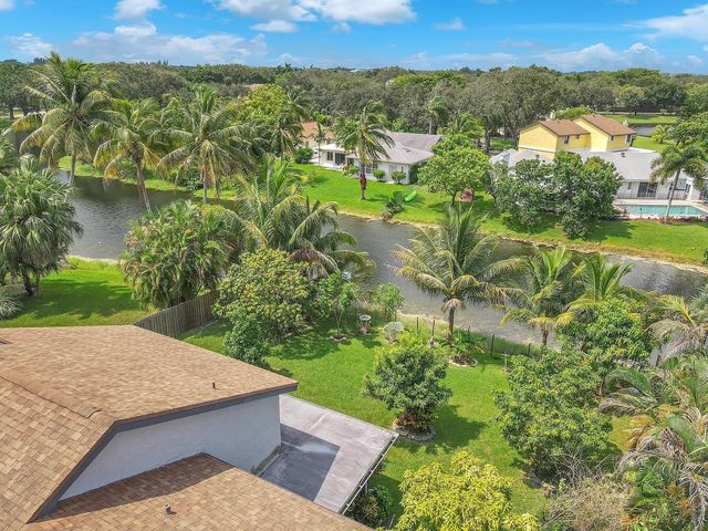 12003 Flicker Way, Hollywood, FL 33026