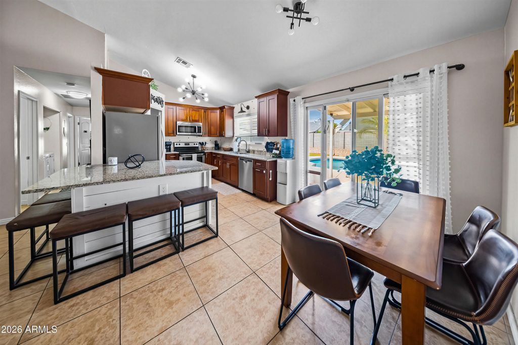 6330 W SANDRA Terrace, Glendale, AZ 85306 — photo 2