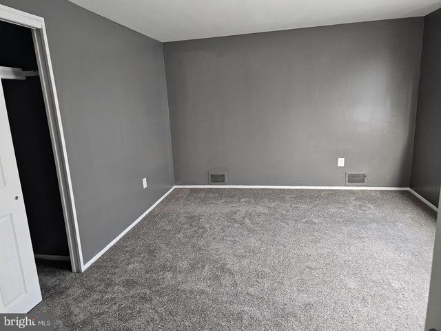 12 HASTING LN, Willingboro, NJ 08046