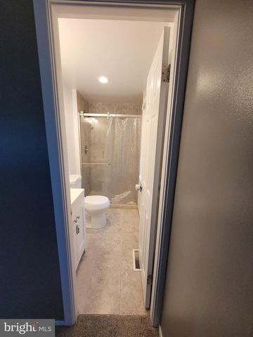 12 HASTING LN, Willingboro, NJ 08046