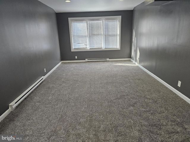 12 HASTING LN, Willingboro, NJ 08046