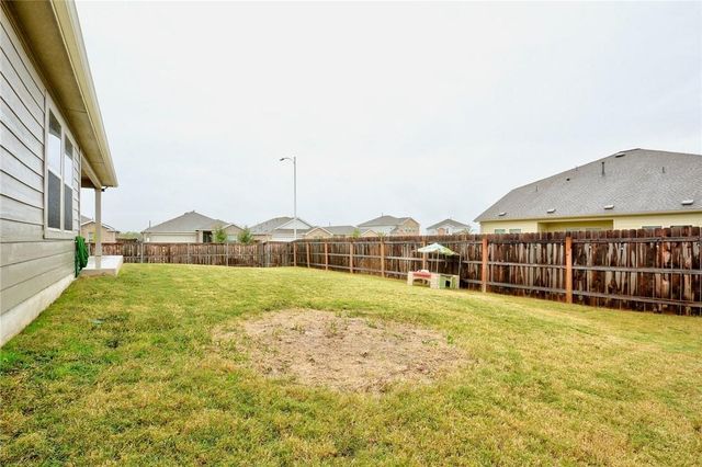 15400 Summer Ray DR, Del Valle, TX 78617