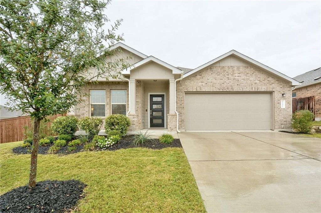 15400 Summer Ray DR, Del Valle, TX 78617