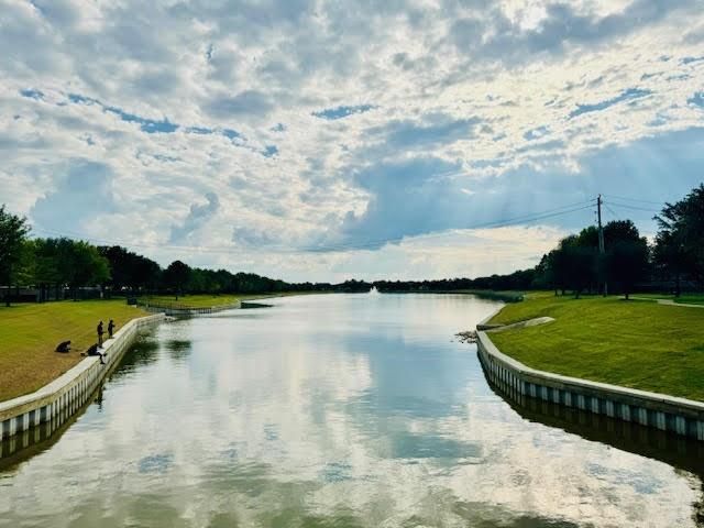 5318 Cilantro Lane, Baytown, TX 77521