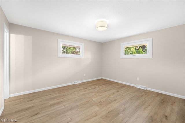 6145 Winchester Drive, Seven Hills, OH 44131