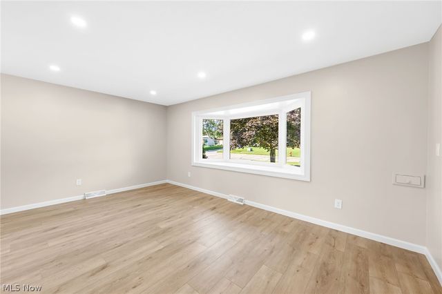 6145 Winchester Drive, Seven Hills, OH 44131
