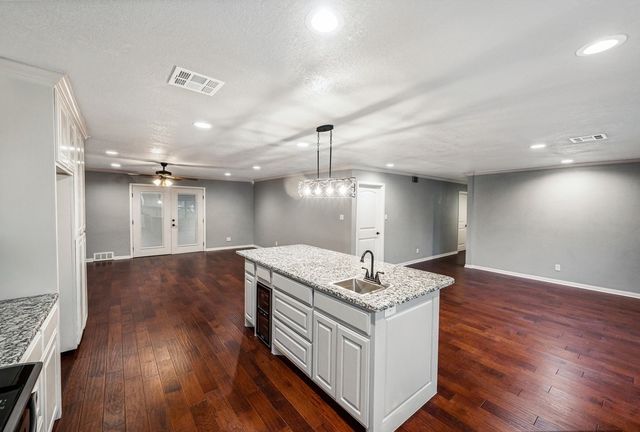 433 sharron, Woodway, TX 76712