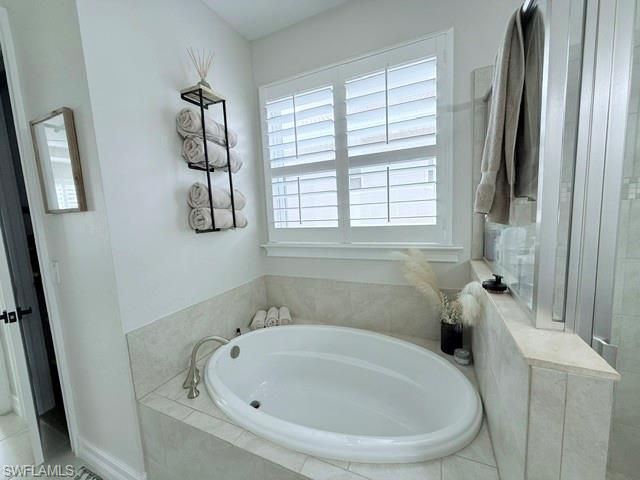 2852 Royal Gardens AVE, Fort Myers, FL 33916