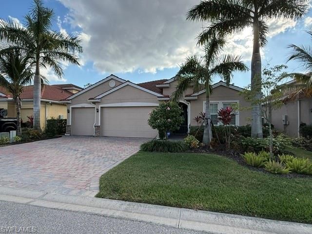 2852 Royal Gardens AVE, Fort Myers, FL 33916