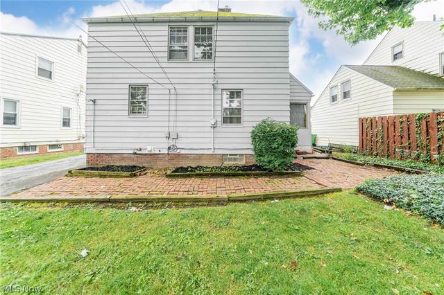 24501 Yosemite Drive, Euclid, OH 44117
