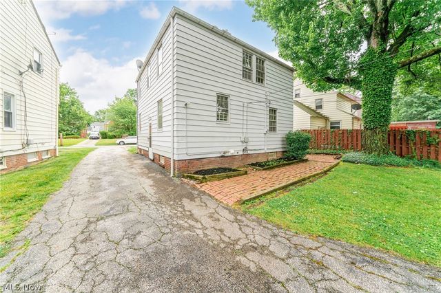 24501 Yosemite Drive, Euclid, OH 44117