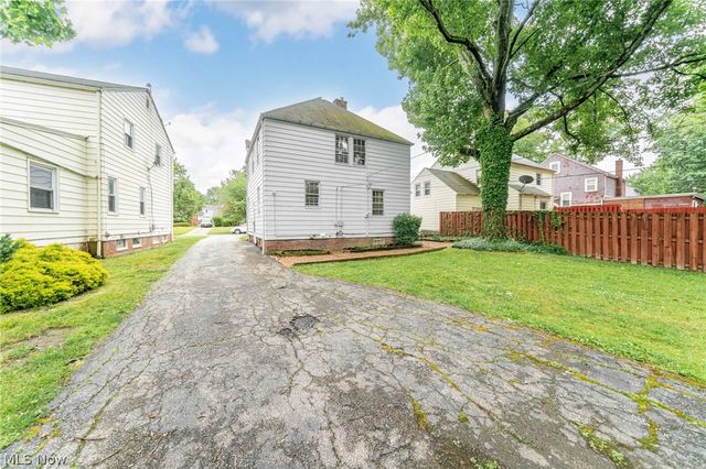 24501 Yosemite Drive, Euclid, OH 44117