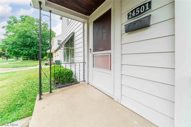 24501 Yosemite Drive, Euclid, OH 44117