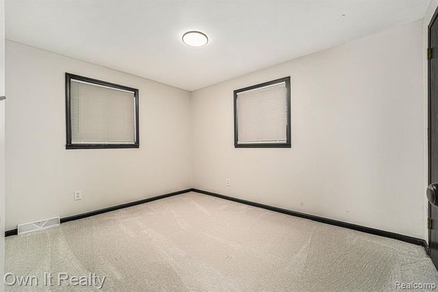 19147 Redfern Street, Detroit, MI 48219