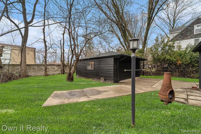 19147 Redfern Street, Detroit, MI 48219