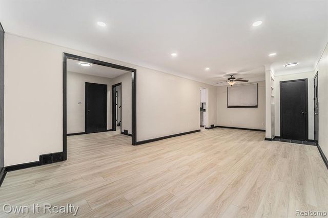 19147 Redfern Street, Detroit, MI 48219