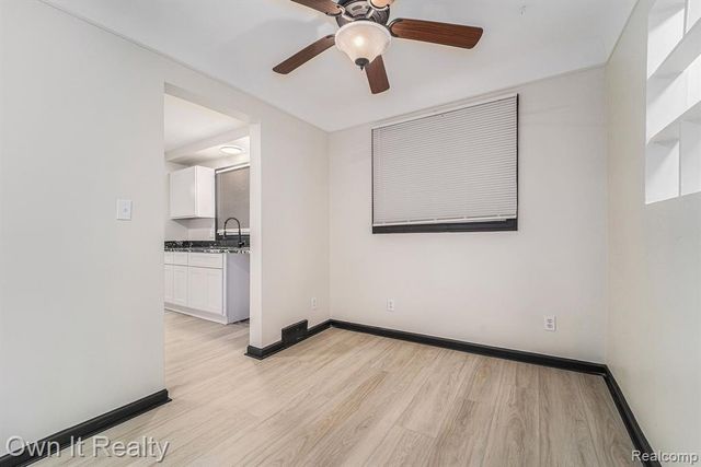 19147 Redfern Street, Detroit, MI 48219