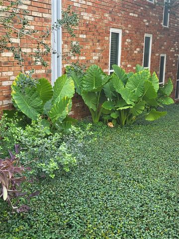 4317 Hartford Street 109, Dallas, TX 75219